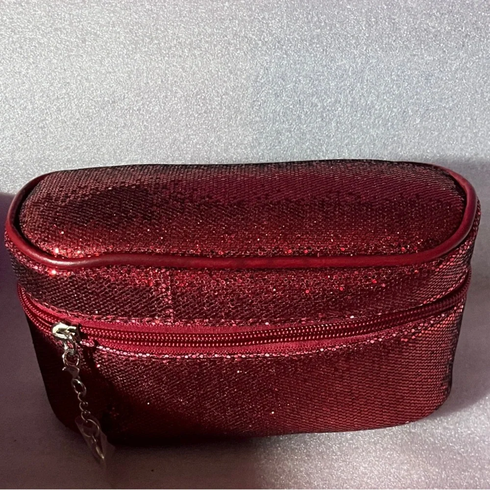 BEAUTY BIO - GloPRO Microneedling Tool & Face Attachment in red sparkle zip bag